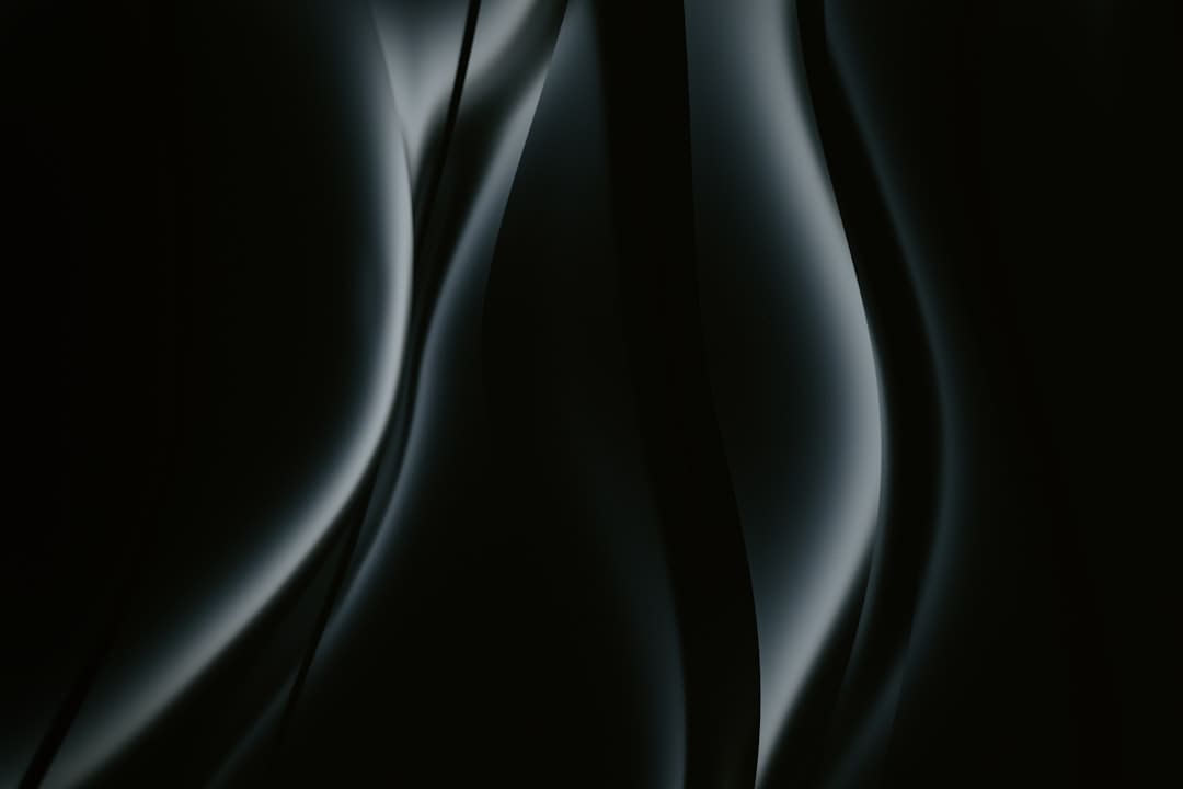 近十年国产最高分动作违法片《捕风追影》狠爽热映中！上映3天票房破2亿
